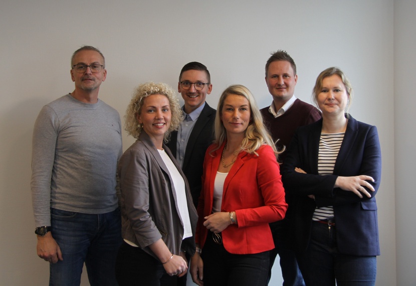Von links nach rechts: Thorsten Rabe, Sissy Wagner, Christopher Hofmann, Stephanie Finck, Kay Wittig, Claudia Handschuck
